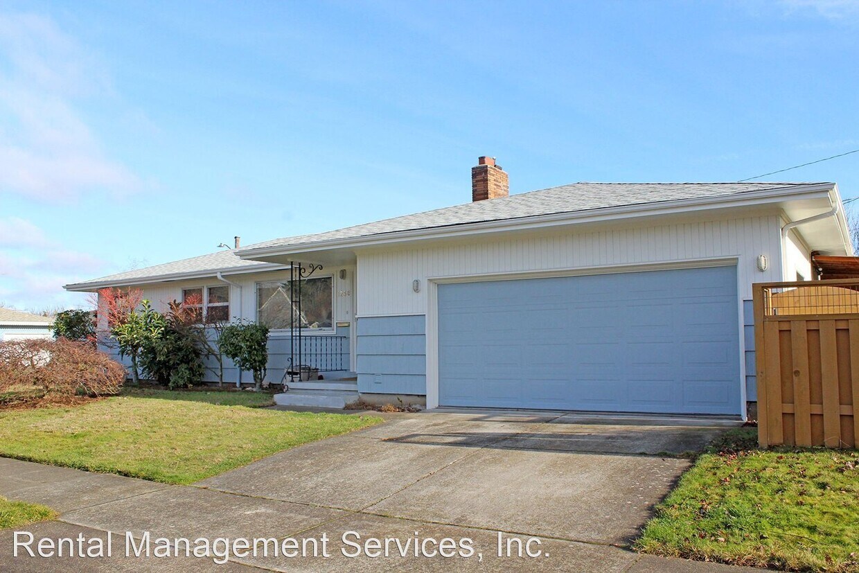 Foto principal - 3 br, 1 bath House - 1230 SE 93rd Avenue