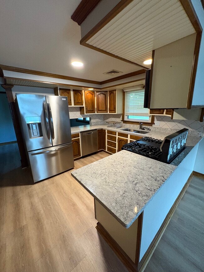 Foto del edificio - 3627 Oak Park Dr