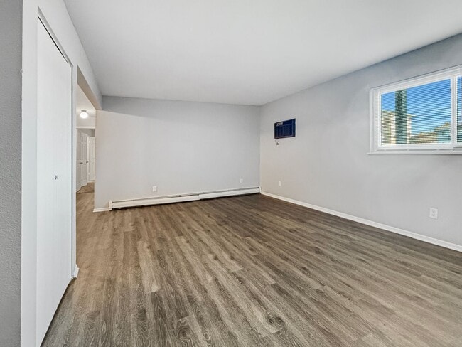 Building Photo - 1018 Abbey Ct