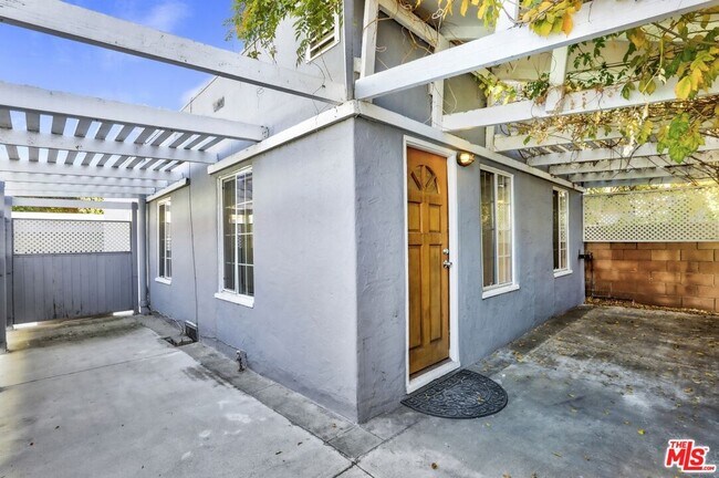 Building Photo - 510 RUBERTA Ave