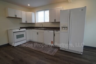Building Photo - 408 Cavitt Ave