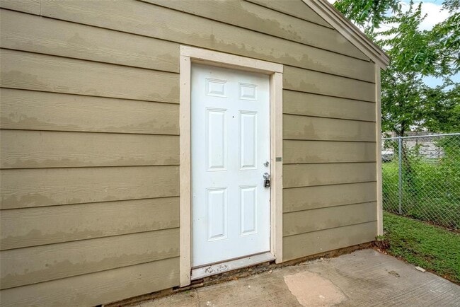 Foto del edificio - 5118 Plum Dr