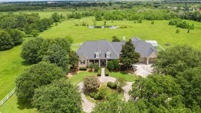 Foto del edificio - 25554 Beckendorff Rd