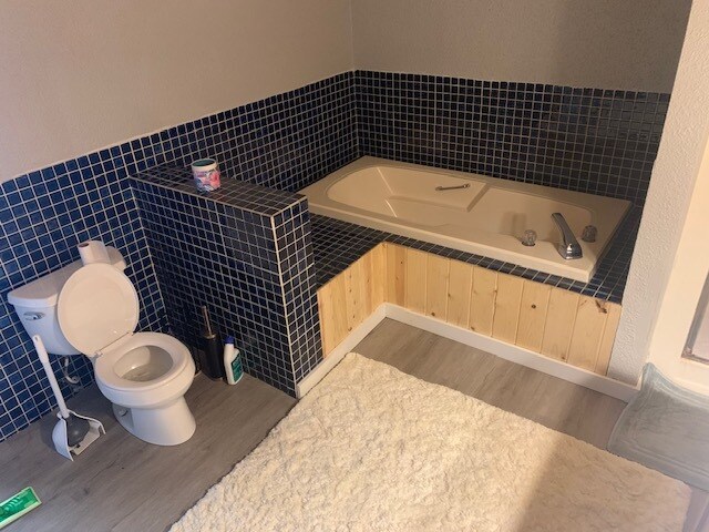 Foto del edificio - 807 E South Ave