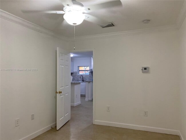 Building Photo - 631 Tamiami Blvd