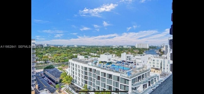 Foto del edificio - 2899 Collins Ave