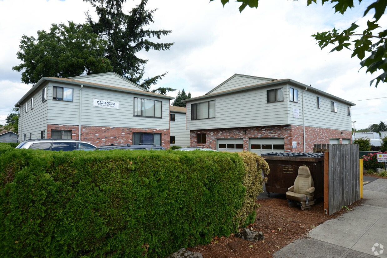 Carlotta Apartments in Portland, OR