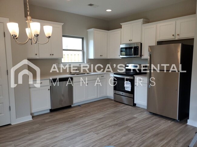 Building Photo - Spacious home for Rent in Clanton, AL!! Available to View with 48 Hour Notice!!!