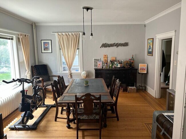 Foto del edificio - 2508 Pleasant Ave