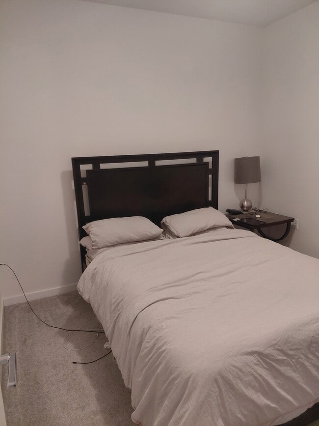 Building Photo - 621 Regan Av