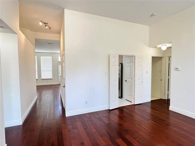 Foto del edificio - 3537 Brewster Dr