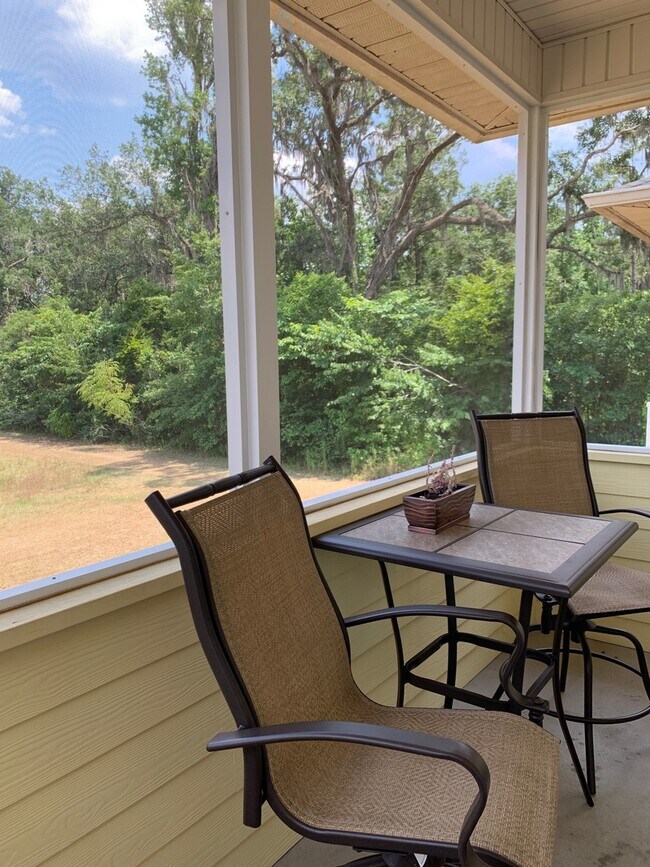 Foto del edificio - 3/2 IN HAMPTON CREEK SUBDIVISION- AVAILABLE SEPTEMBER 1, 2026