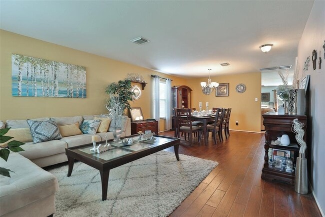 Building Photo - 21711 Cascade Hollow Ln
