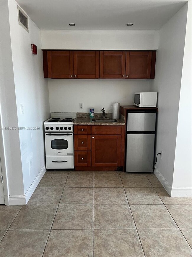 Foto del edificio - 5769 SW 72nd St