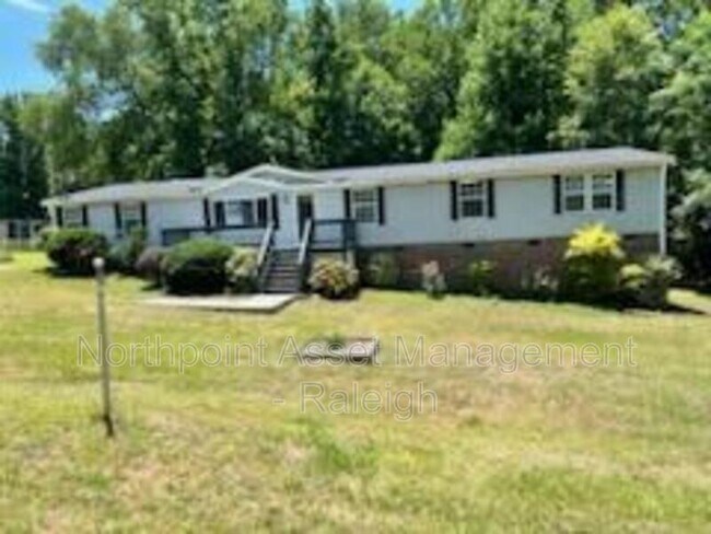 Building Photo - 2028 McBurnie Dr
