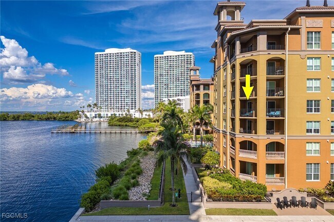 Foto del edificio - 2825 Palm Beach Blvd