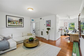Building Photo - 5530 SW 76th St