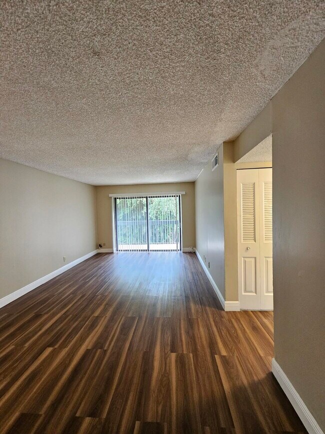 Building Photo - 2000 N Congress Ave