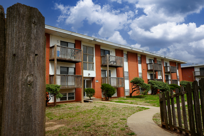 Exterior - Seminole North Apartments