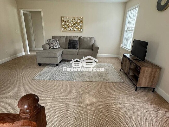 Foto del edificio - 1025 Applegate Dr