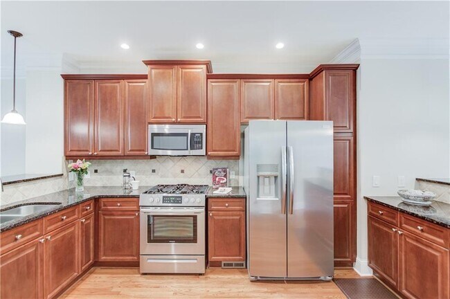 Building Photo - 1444 Ashford Creek Cir NE