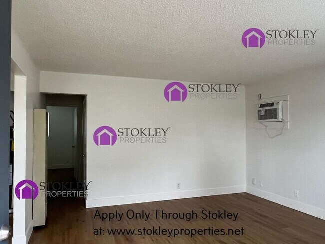 Foto del edificio - 2405 Applegarth Ln