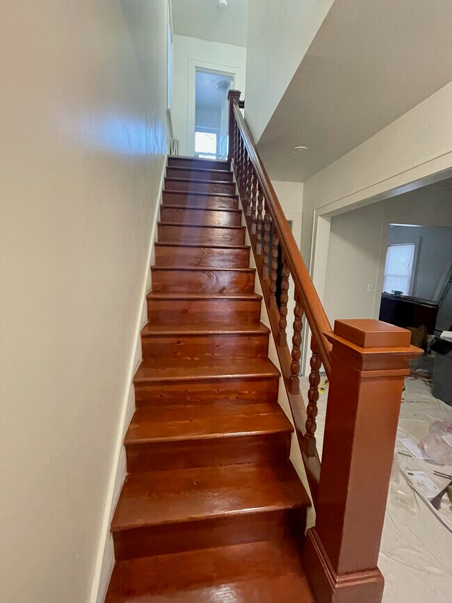 Steps - 243 Van Ness St