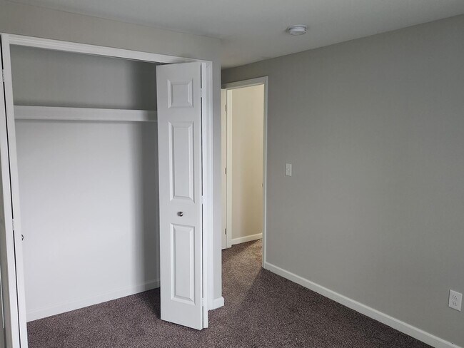 Foto del edificio - Heritage Glen Townhomes