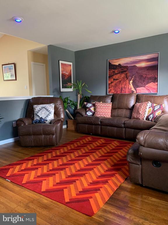 Foto del edificio - 29 Brookside Rd