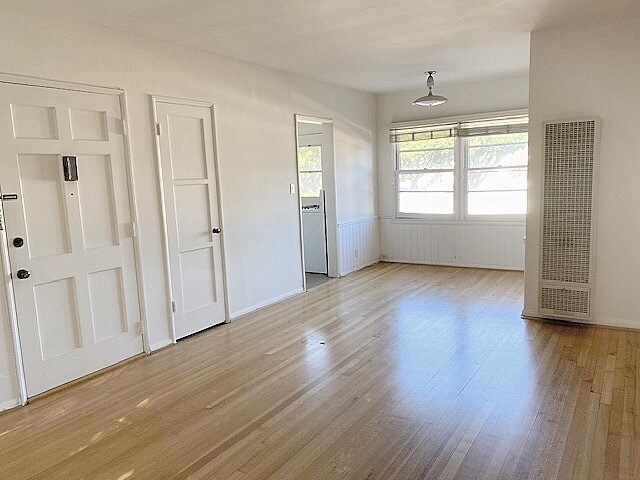 Primary Photo - 1422 Maple St