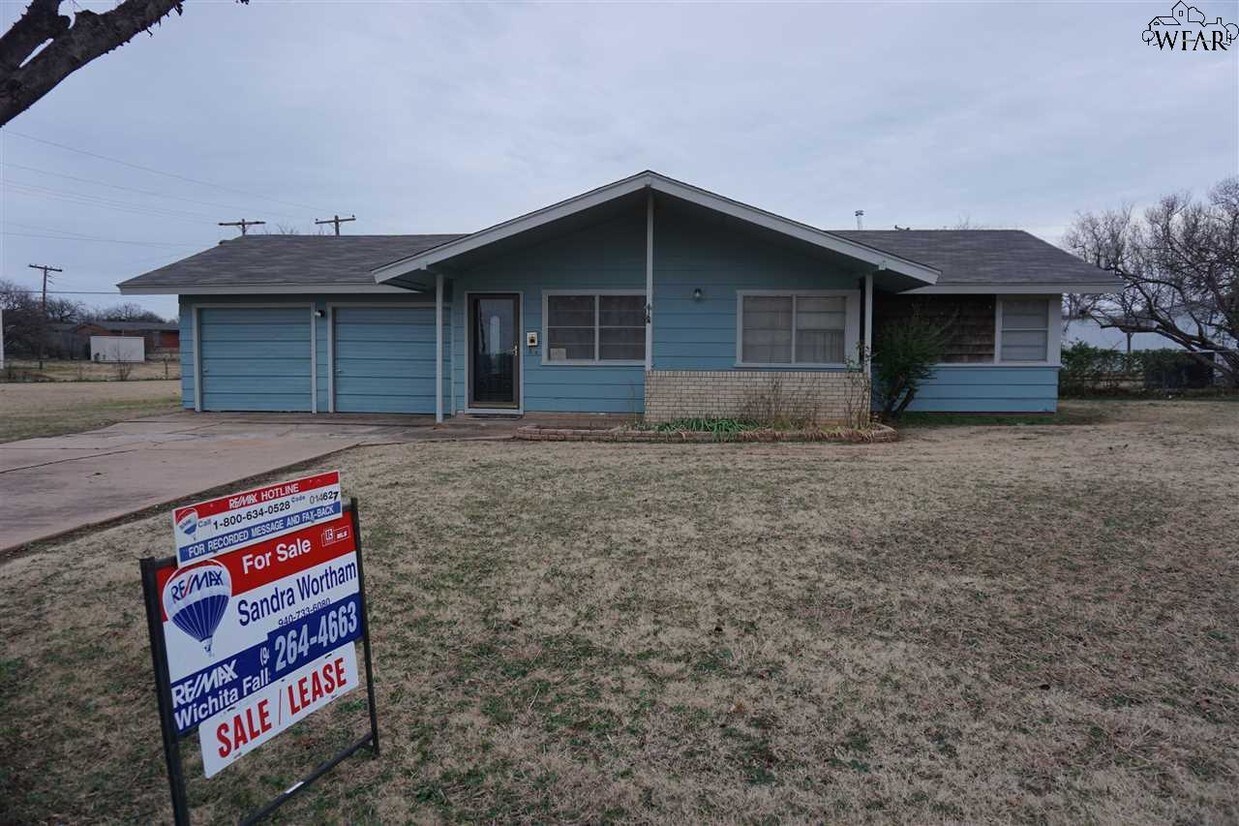 400 West Ave, Electra, TX 76360 House Rental in Electra, TX