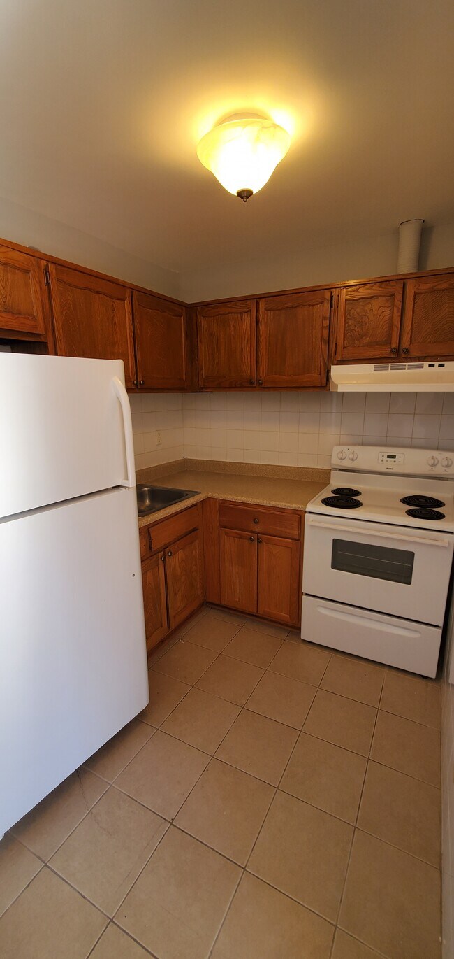 Building Photo - 43 Mulock Pl