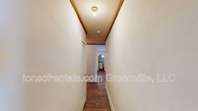 Foto del edificio - 265-C Edwards Ave.