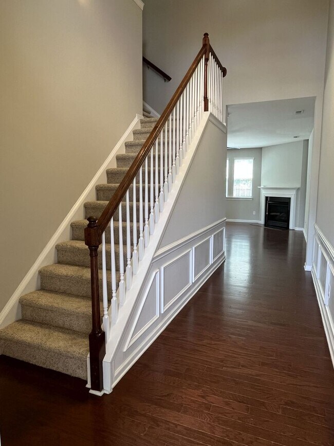 Foto del edificio - Great 2 Story 3 Bedroom Townhome in Stone ...
