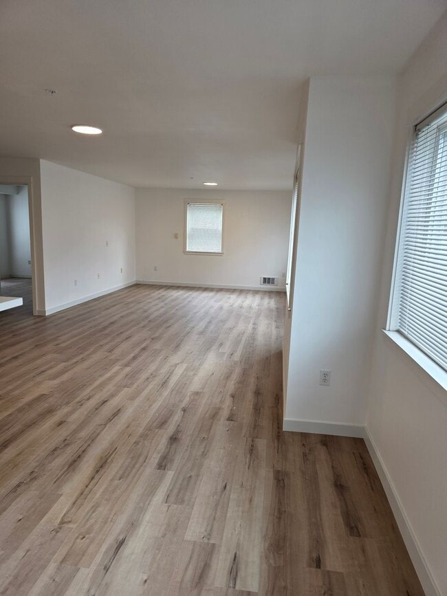Interior Photo - Equinox