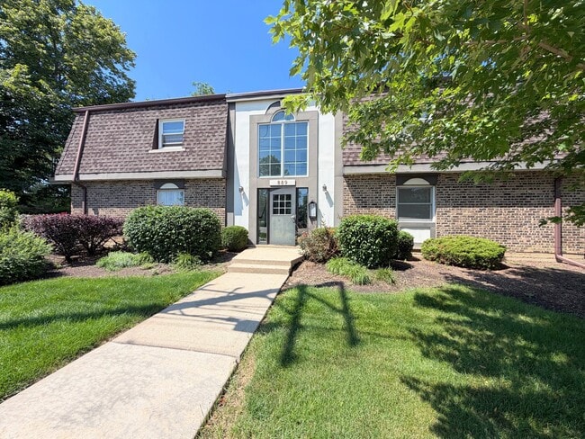 Building Photo - 889 Trace Dr