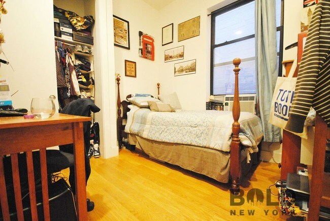 Building Photo - 150 W 84th St