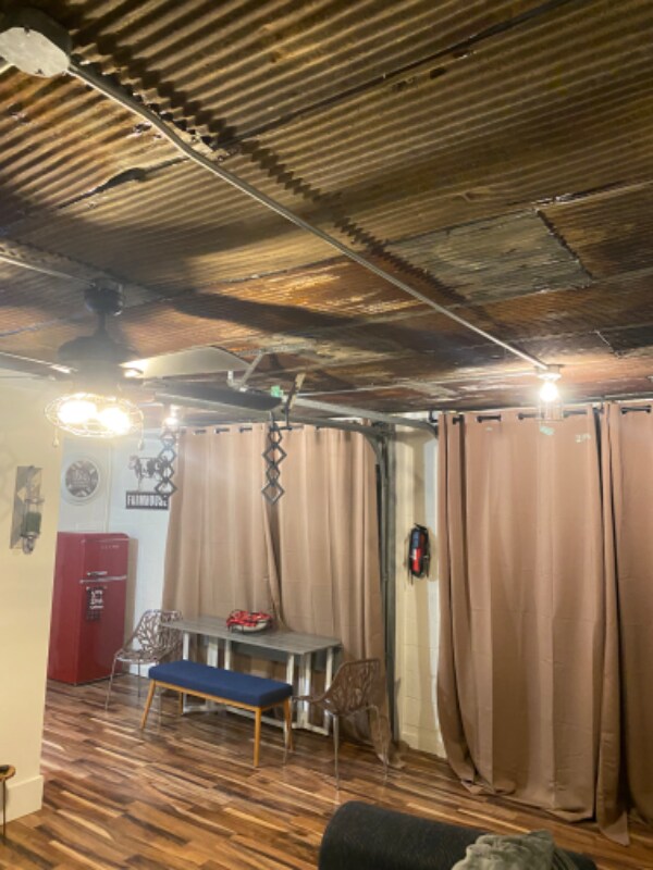 Foto del edificio - 4254 N Chapel Rd