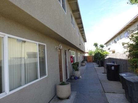 Foto del edificio - 1126 E Laurel Dr