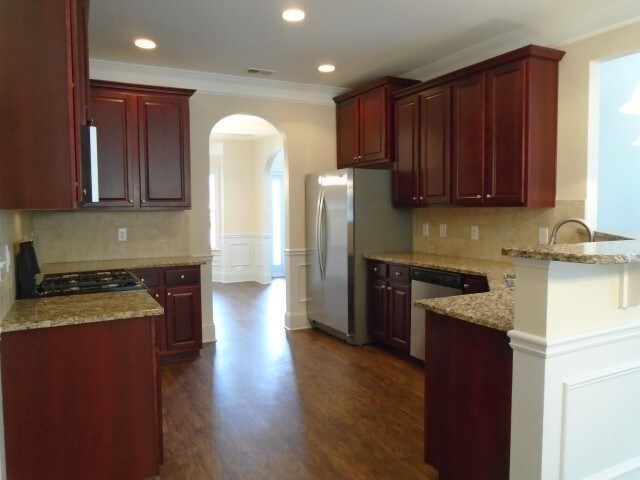 Building Photo - 381 Plymstock Dr