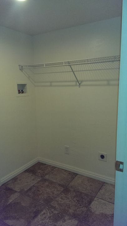 Wash Room - 361 East State Street