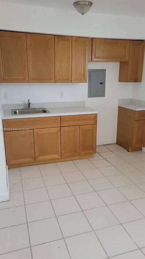 Foto principal - 1406 NW 2nd Ave