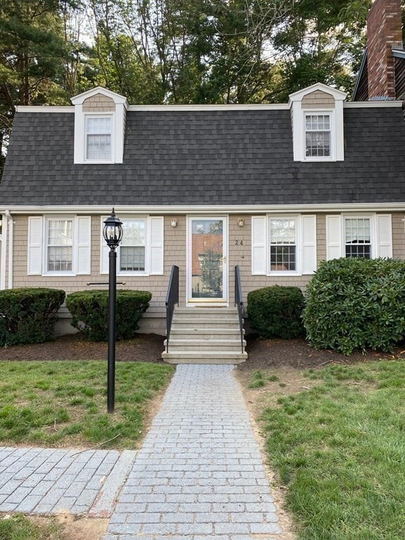 Building Photo - 24 Camelot Ct