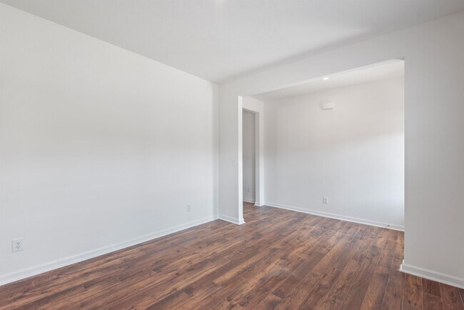 Building Photo - 109 Laine Dr