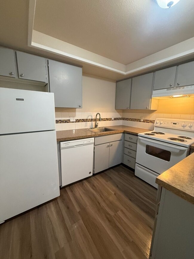 Foto del edificio - 2815 E 19th St