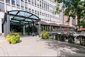 Foto principal - 444 W Fullerton Pkwy