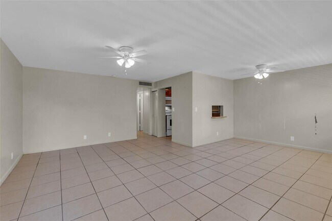 Foto del edificio - 2201 NE 36th St