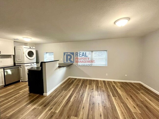 Building Photo - 1614 Manitou Blvd