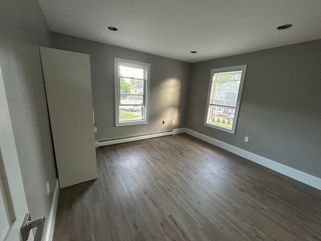 Building Photo - 361 Marlboro St