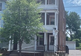 Building Photo - 618 State St